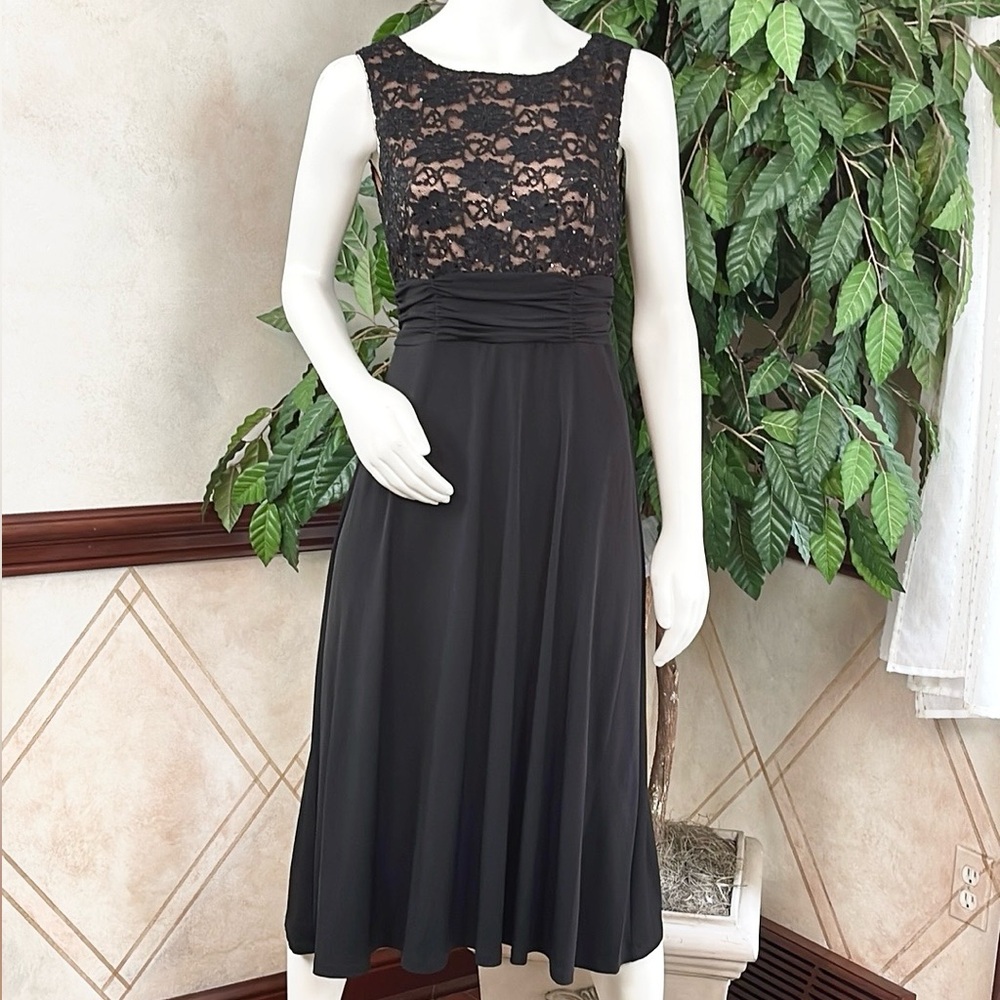 CONNECTED SEQUIN ACCENT LACE MIDI DRESS
